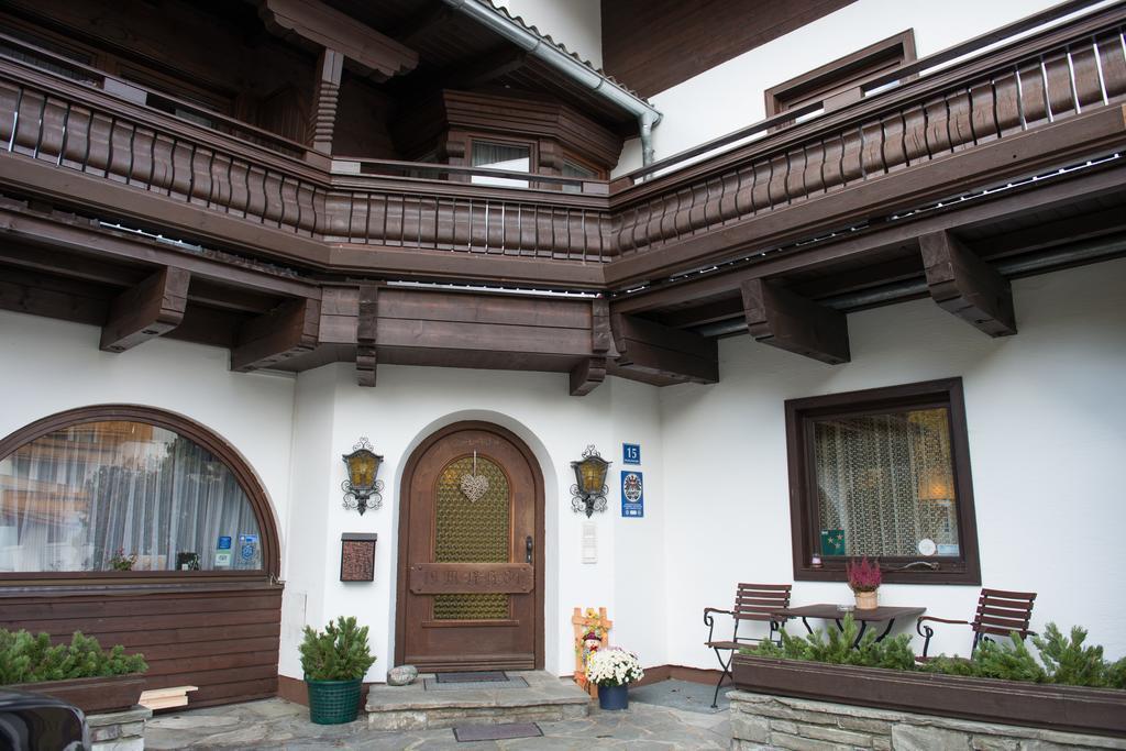 Johannahof Appartements カプルーン エクステリア 写真